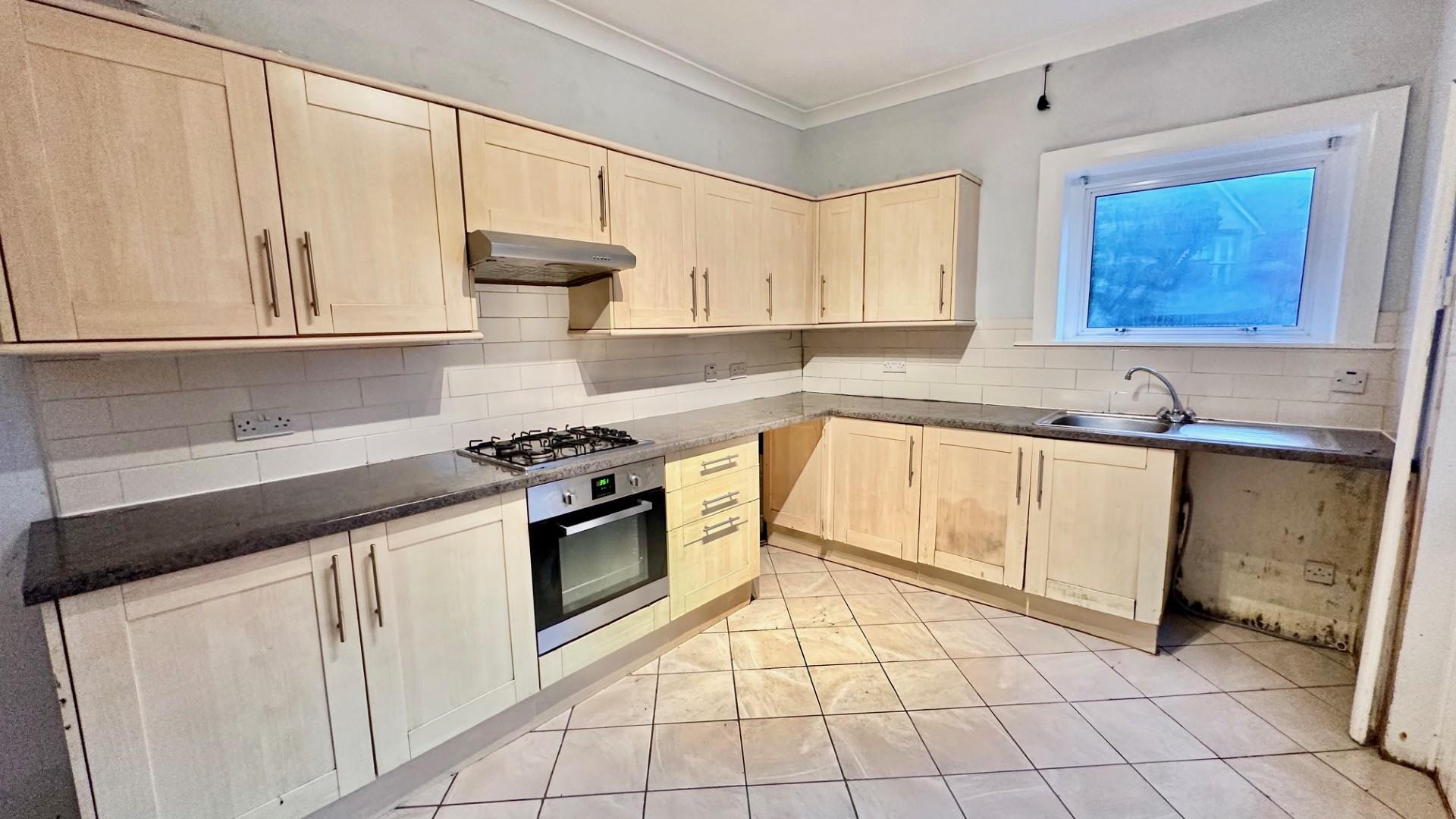 3 bed property in Green Street, Old Town, Eastbourne